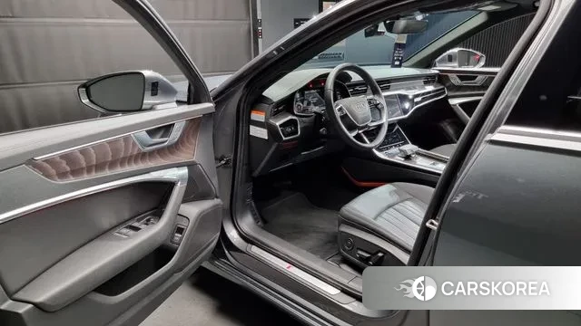 Audi A6 (C8) 2022 Серый из Кореи, фото 2