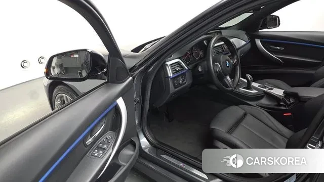 BMW 3 Series (F30) 2018 Серый из Кореи, фото 2