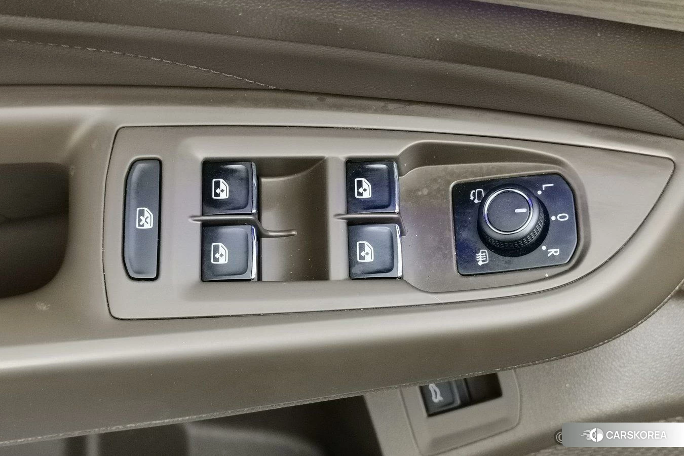Volkswagen Passat 2021 Черный из Китая, фото 2