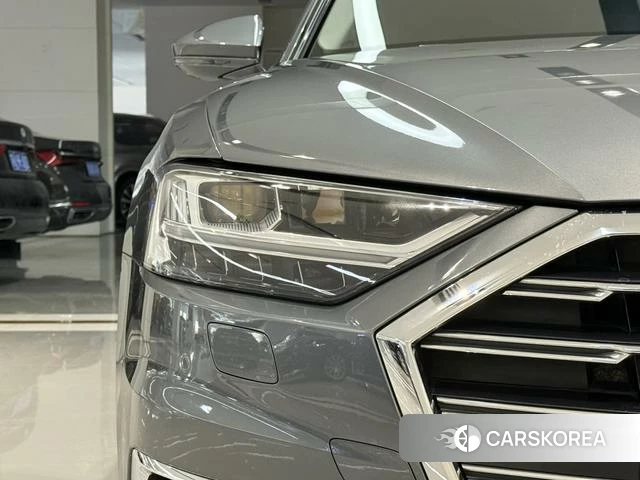 Audi A8 2019 Темно-серый из Китая, фото 2