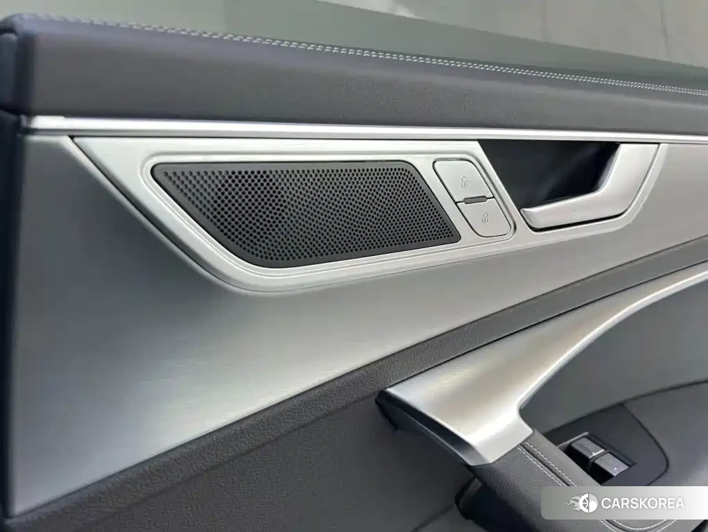 Audi A7L 2025 Черный из Китая, фото 2