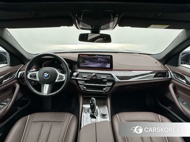 BMW 5 series 2022 Черный из Китая, фото 2