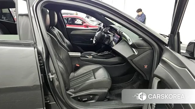 Peugeot 408 2023 Серый из Кореи, фото 2