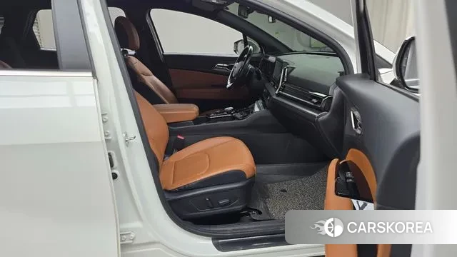 Kia Sportage 5th Generation 2021 Белый из Кореи, фото 2