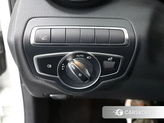 Mercedes-Benz C-Class W205 2020 Белый из Кореи, фото 2