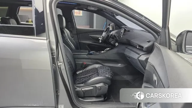 Peugeot 5008 second generation 2020 Серый из Кореи, фото 2