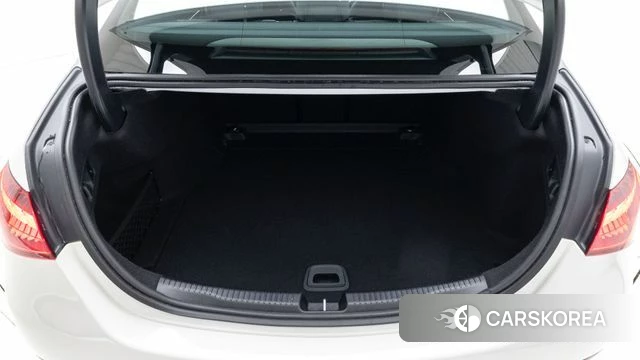 Mercedes-Benz C-Class W206 2026 Белый из Кореи, фото 2