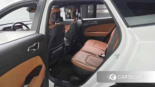 Kia Sportage 5th Generation 2024 Белый из Кореи, фото 2