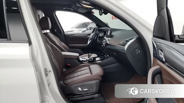 BMW X3 (G01) 2023 Белый из Кореи, фото 2