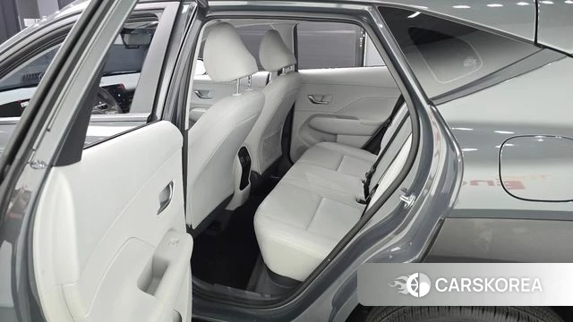 Hyundai Kona (SX2) 2025 Серый из Кореи, фото 2