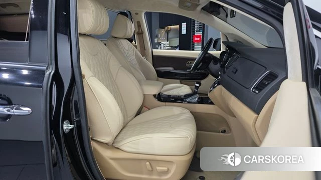 Kia The New Carnival 2020 Черный из Кореи, фото 2