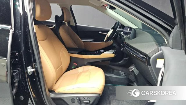 Kia EV6 2023 Черный из Кореи, фото 2