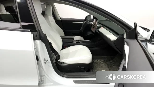 Tesla Model 3 2022 Белый из Кореи, фото 2