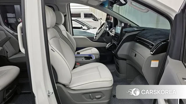 Hyundai Staria 2024 Белый из Кореи, фото 2