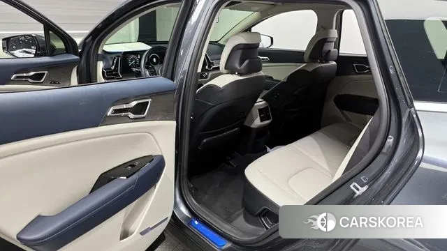 Kia Sportage 5th Generation Hybrid 2023 Серый из Кореи, фото 2