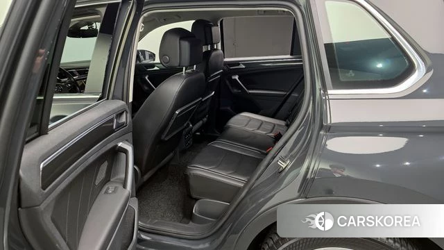 Volkswagen Tiguan second Generation 2020 Серый из Кореи, фото 2