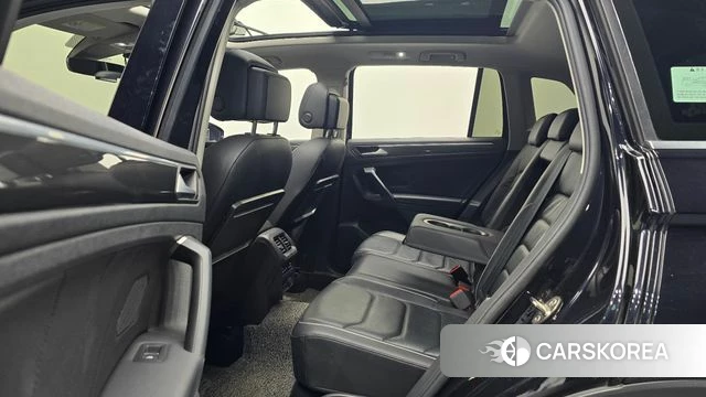 Volkswagen Tiguan second Generation 2020 Черный из Кореи, фото 2