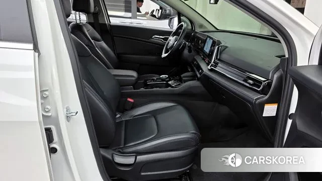 Kia Sportage 5th Generation Hybrid 2022 Белый из Кореи, фото 2