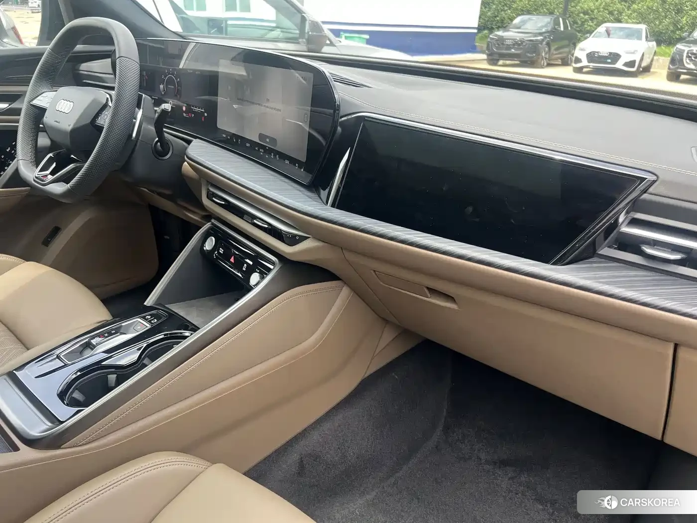 Audi Q5L 2026 Silver/gray из Китая, фото 2