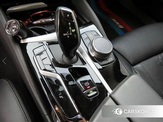 BMW 5 Series (G30) 2021 Черный из Кореи, фото 2