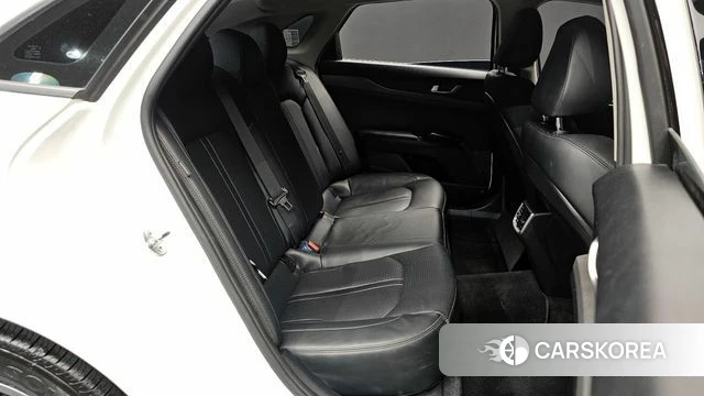 Kia The New K5 3rd generation 2024 Белый из Кореи, фото 2