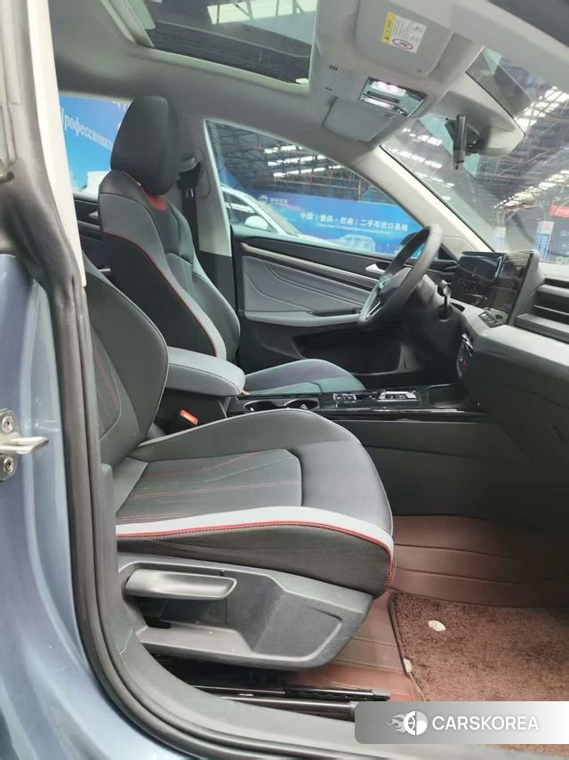 Volkswagen Lingdu 2023 Синий из Китая, фото 2
