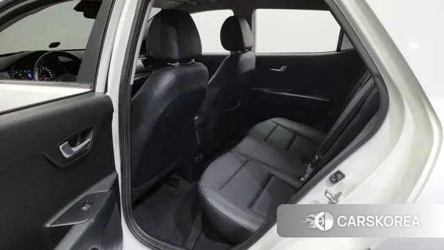 Kia Stonic 2019 Белый из Кореи, фото 2