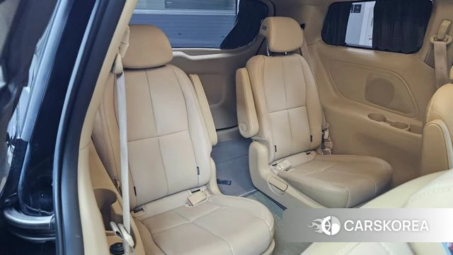 Kia The New Carnival 2018 Черный из Кореи, фото 2