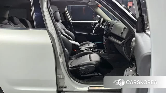 Mini Cooper Countryman 2022 Серебристо-серый из Кореи, фото 2