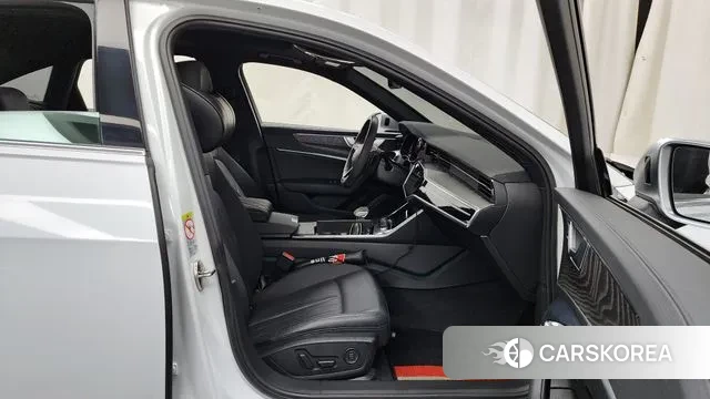 Audi A6 (C8) 2019 Белый из Кореи, фото 2