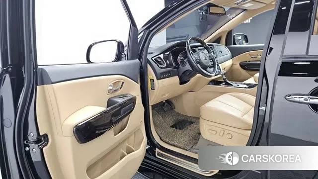 Kia The New Carnival 2020 Черный из Кореи, фото 2