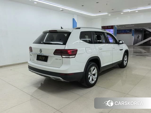 Volkswagen Tourang 2018 Белый из Китая, фото 2
