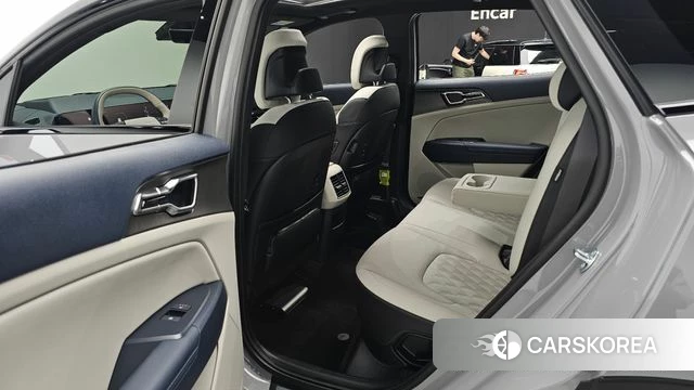 Kia The New Sportage 5th Generation 2025 Серебристо-серый из Кореи, фото 2