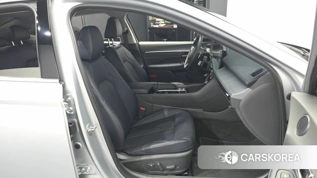 Hyundai Sonata D Edge (DN8) 2025 Серебряный из Кореи, фото 2