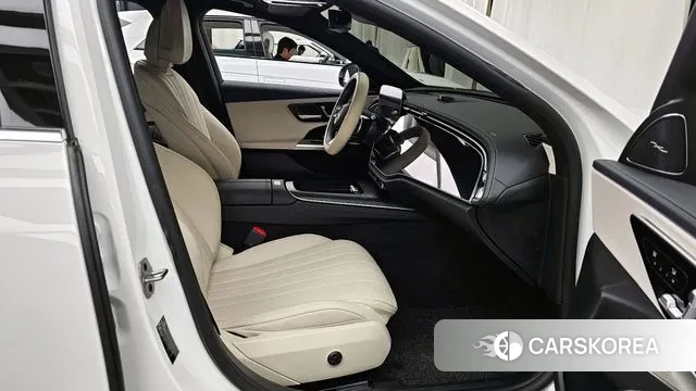 Mercedes-Benz E-Class W214 2024 Белый из Кореи, фото 2