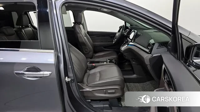 Honda Odyssey 2018 Серый из Кореи, фото 2