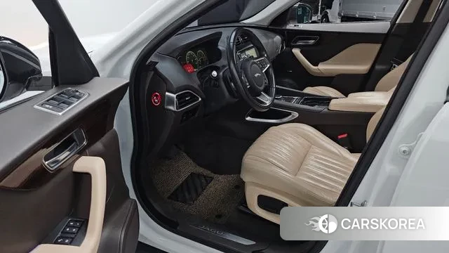 Jaguar F-PACE 2018 Белый из Кореи, фото 2