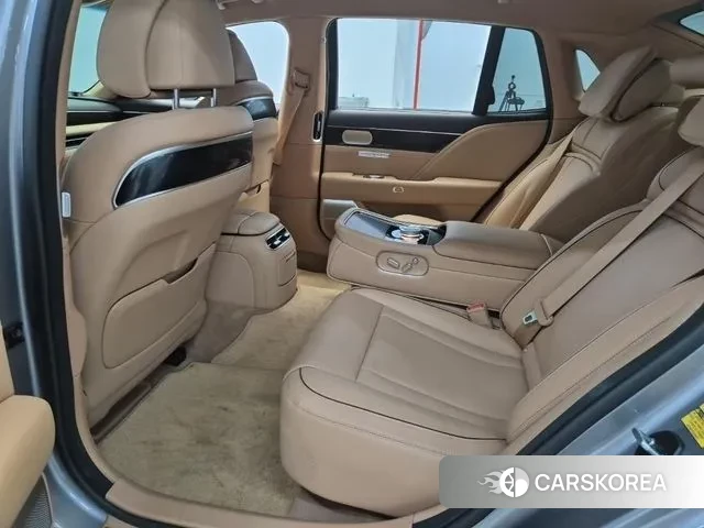 Genesis G90 (RS4) 2023 Серебристо-серый из Кореи, фото 2