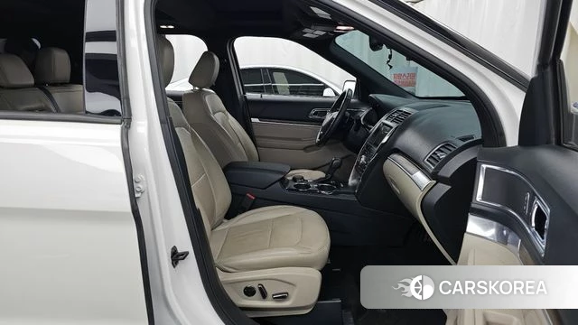 Ford Explorer 2018 Белый из Кореи, фото 2
