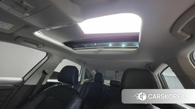 Volkswagen 7th Generation of Jetta 2023 Белый из Кореи, фото 2