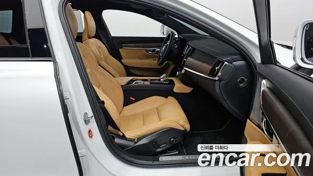 Volvo V90 Cross-Country 2023 Белый из Кореи, фото 2