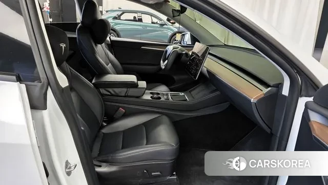 Tesla Model Y 2022 Белый из Кореи, фото 2