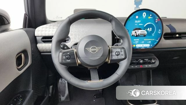 Mini Cooper S 4th Generation 2024 Белый из Кореи, фото 2