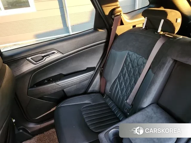 Kia Sportage 5th Generation Hybrid 2023 Серый из Кореи, фото 2