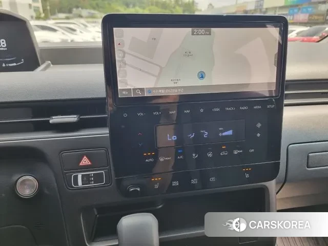 Hyundai Staria 2023 Серебристо-серый из Кореи, фото 2