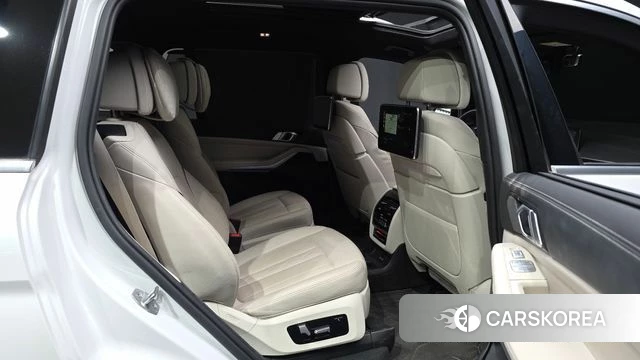BMW X7 (G07) 2020 Белый из Кореи, фото 2