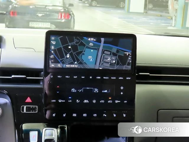 Hyundai Staria 2021 Серебряный из Кореи, фото 2