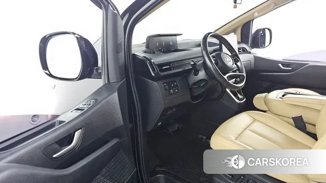 Hyundai Staria 2021 Серый из Кореи, фото 2