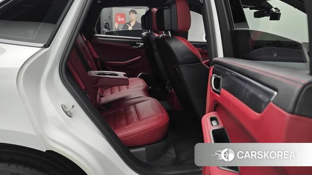 Porsche Macan 2023 Белый из Кореи, фото 2