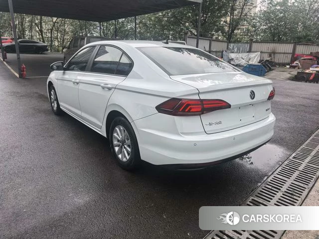 Volkswagen Bora 2022 Белый из Китая, фото 2